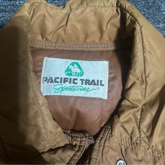 Vintage Pacific Trail Tan Puffer Jacket - Picture 3 of 3
